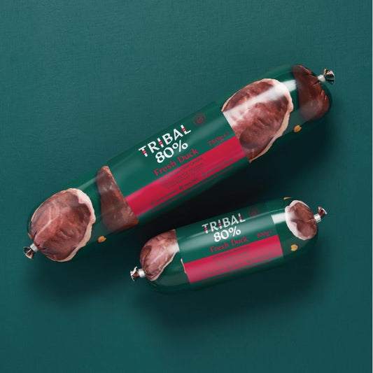 Gurmaniška dešra šunims su šviežia antiena „Gourmet Sausage 80% Fresh Duck“, TRIBAL